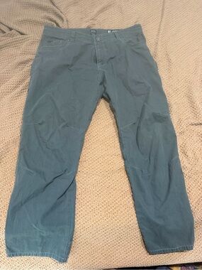 Kuhl vintage patina dye 38x30 men’s charcoal gray pant
